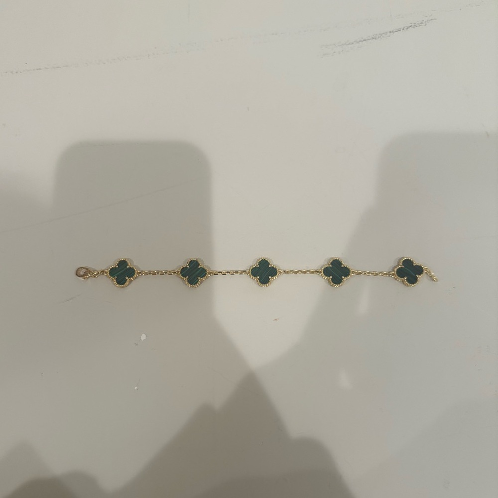 Alhambra malachite clover bracelet
